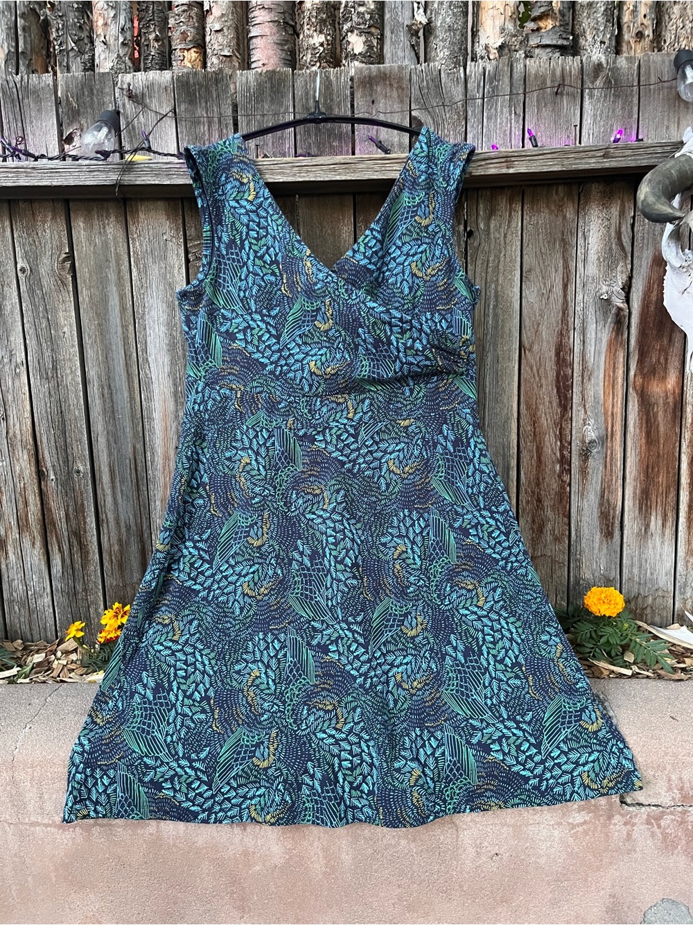 Patagonia Sleeveless V-Neck Floral A-Line Dress in Teal & Navy